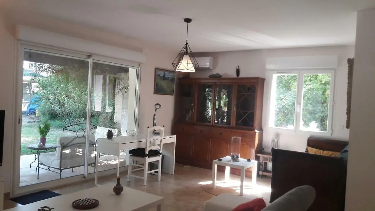 Villa Chrisalb 1 Aix-en-Provence 0*,  France
